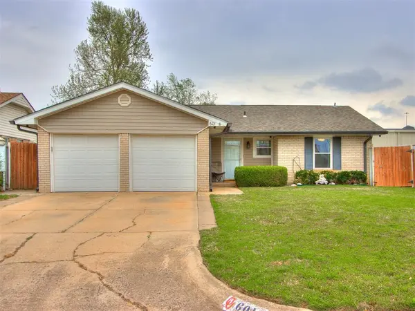 601 NW 17th ST, Moore, OK 73160