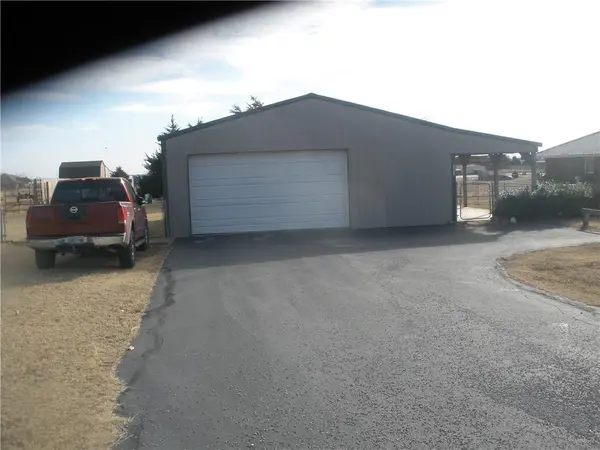 2323 CR1222 RD, Blanchard, OK 73010