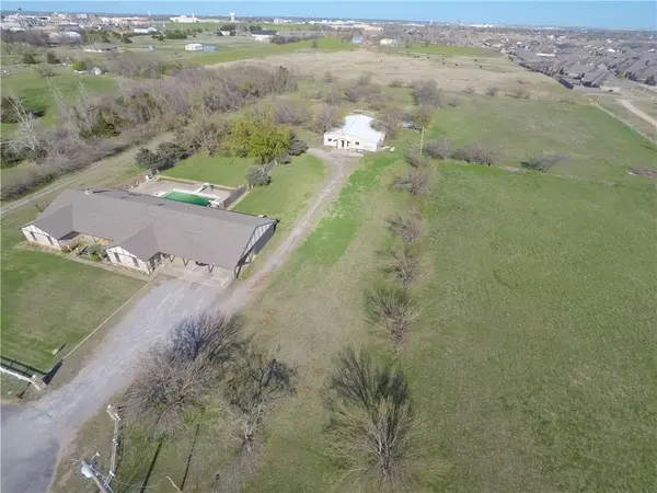 600 Rancho Estates BLVD, Yukon, OK 73099