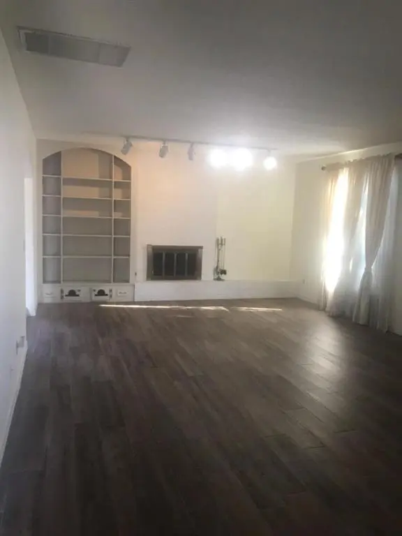 3304 Bluebird CT, Midwest City, OK 73110