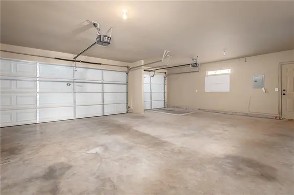 1701 NE 34th ST, Moore, OK 73160