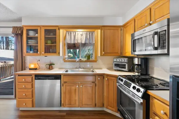 11212 E 31st Ave, Spokane Valley, WA 99206