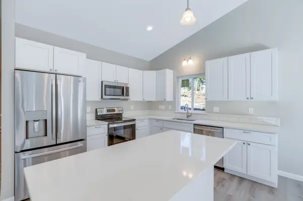 816 Thomas Ln, Newport, WA 99156