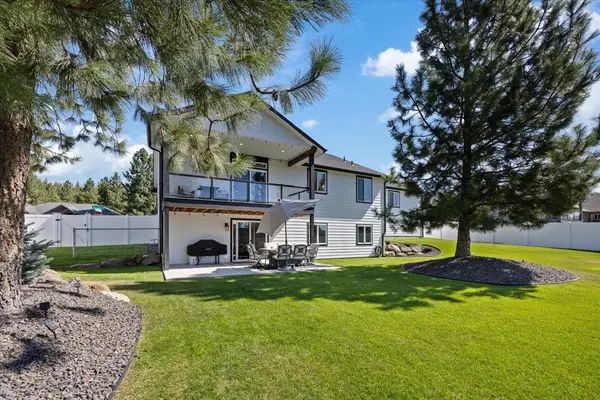 60837 Westview Dr, Nine Mile Falls, WA 99026
