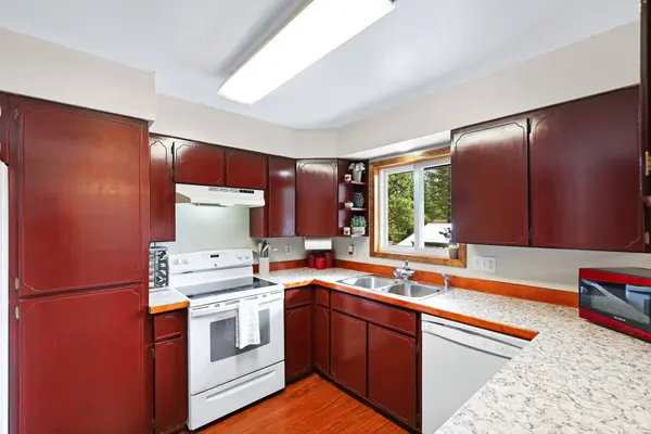 720 N Spokane St, Newport, WA 99156
