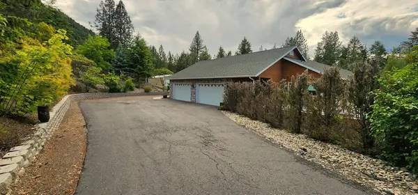 1661 N 25 Hwy, Evans, WA 99126-0000