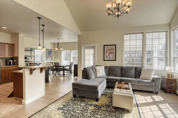 549 W Katelyn Ln, Spokane, WA 99224