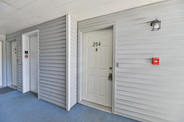 912 W Lincoln Pl #204, Spokane, WA 99204