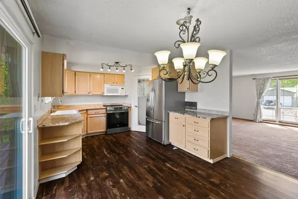 1317 S Woodlawn Rd, Spokane Valley, WA 99216