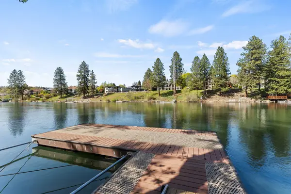 8605 E South Riverway Ave, Spokane, WA 99212