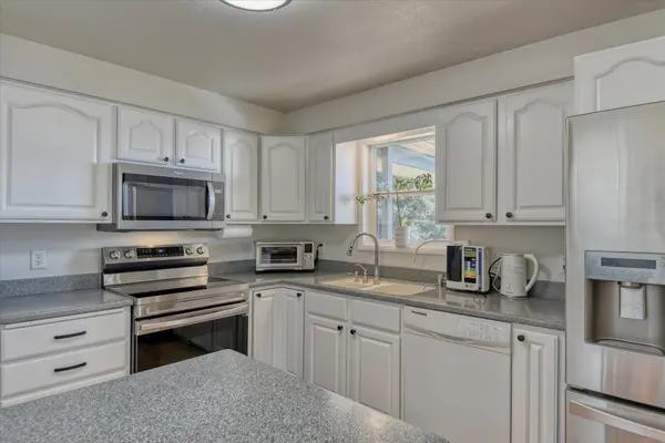 17722 E Broadway Ave, Spokane Valley, WA 99016