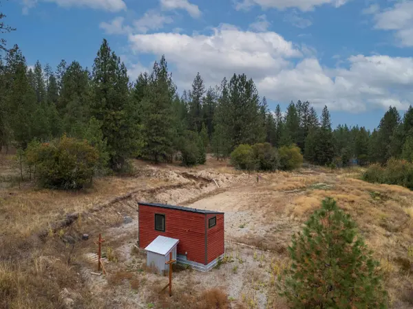 26237 N Spotted Rd, Deer Park, WA 99006