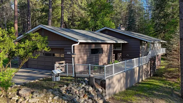 17614 N Palomino Rd, Colbert, WA 99005