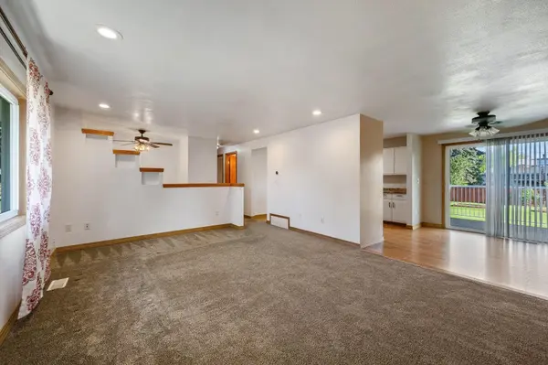 12516 E Lenora Dr, Spokane Valley, WA 99216