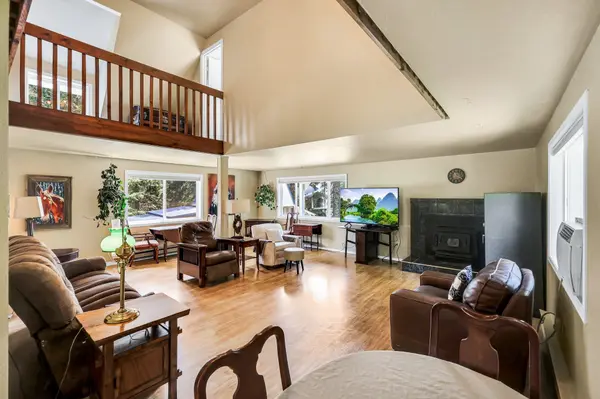 882 Diamond Creek Rd, Newport, WA 99156