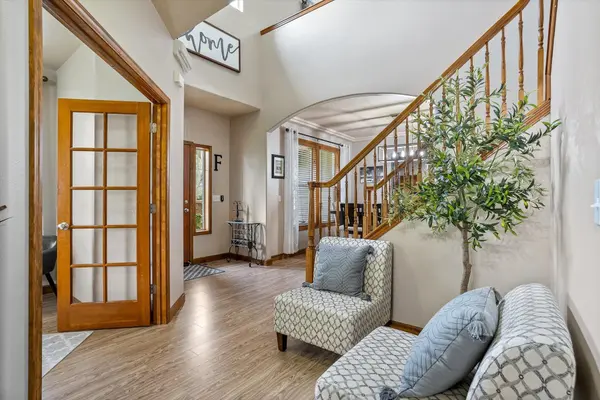 2813 S Steen Ln, Greenacres, WA 99016