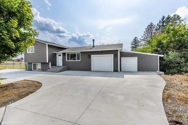 24404 E Roxanne Ave, Newman Lake, WA 99025