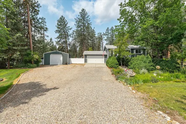 16097 N Iris Ct, Nine Mile Falls, WA 99026