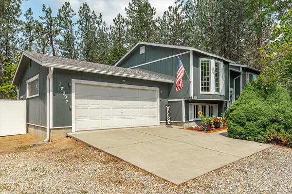 16097 N Iris Ct, Nine Mile Falls, WA 99026
