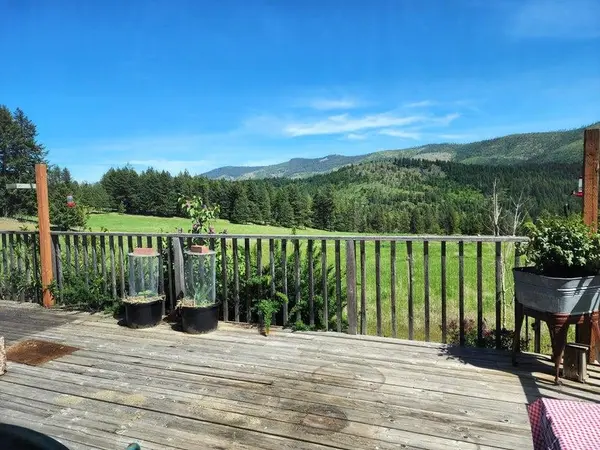 2626 D Cedonia Addy Rd, Addy, WA 99101-0000