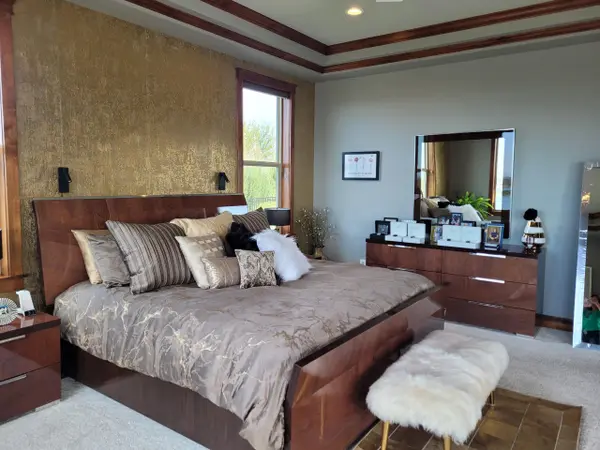 8712 Dune Lake Rd, Moses Lake, WA 98837