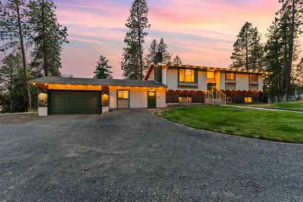 11716 S Chalet Dr, Cheney, WA 99004