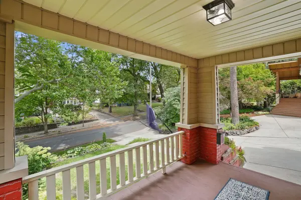 437 W Shoshone Pl, Spokane, WA 99203