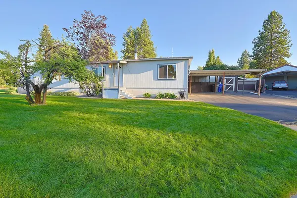 12117 N Sheridan St, Mead, WA 99021