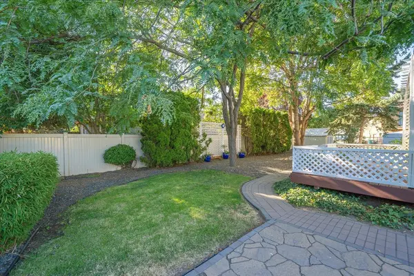 5020 S Stone St, Spokane, WA 99223