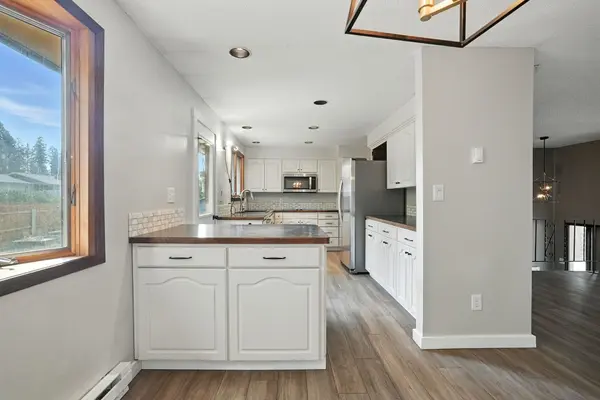 11011 S Sunnyslope Rd, Medical Lake, WA 99022