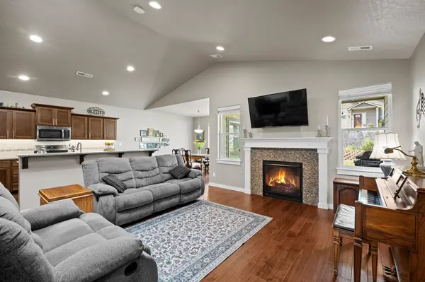 1812 S EDEN St, Spokane Valley, WA 99016
