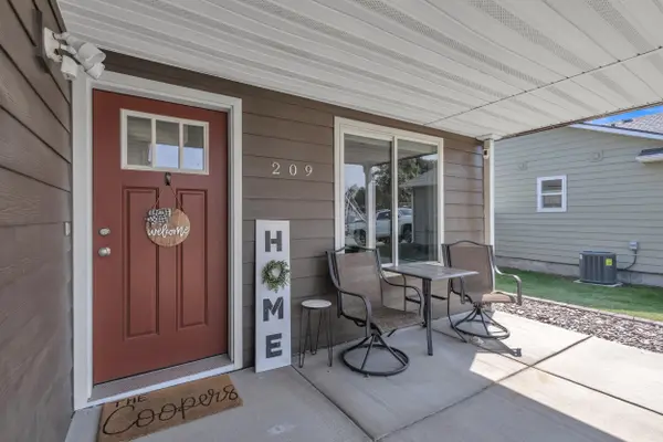 209 S Morrow Ln, Spokane Valley, WA 99216