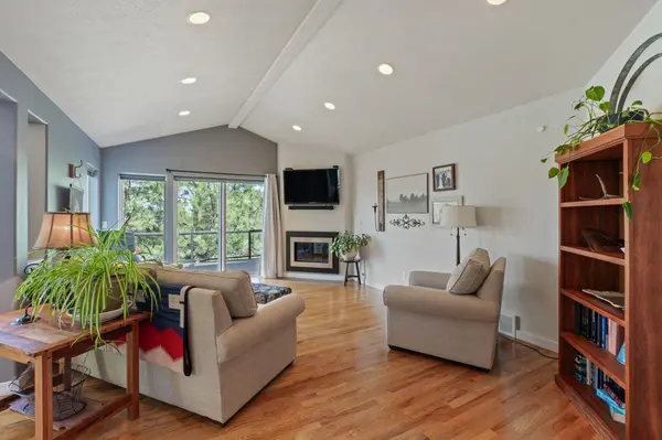 526 W WILLAPA Ct, Spokane, WA 99224