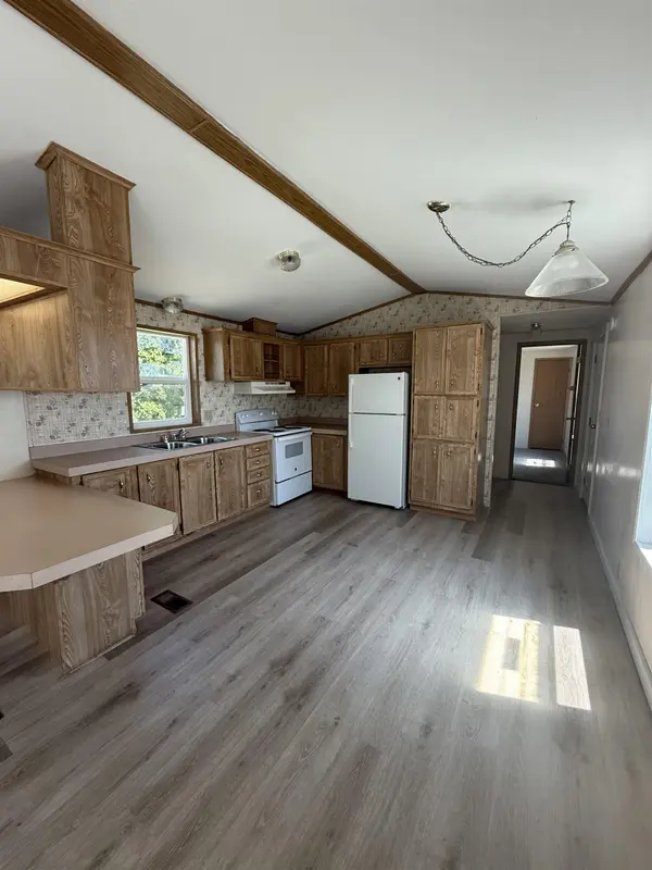 19625 E Wellesley Ave #97, Otis Orchards, WA 99027