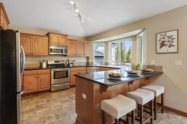 28 E Lindsey Ln, Spokane, WA 99208