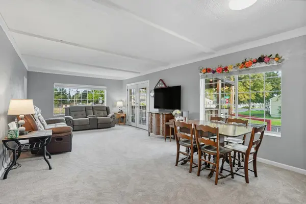 6020 N Monroe St, Spokane, WA 99205