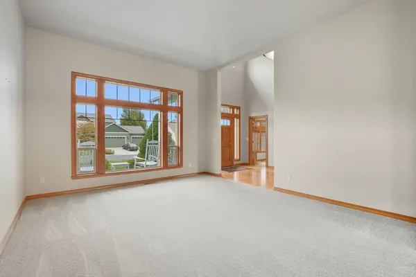 17316 E Galactica Ct, Greenacres, WA 99016