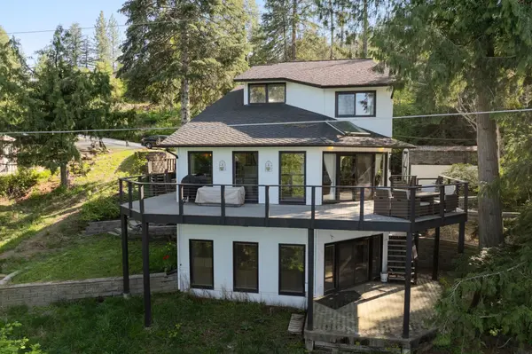 11624 N West Newman Lake Rd, Newman Lake, WA 99025