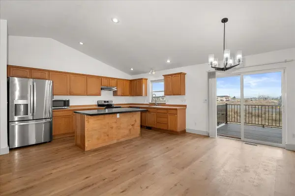 13710 W 12 Ave, Airway Heights, WA 99001