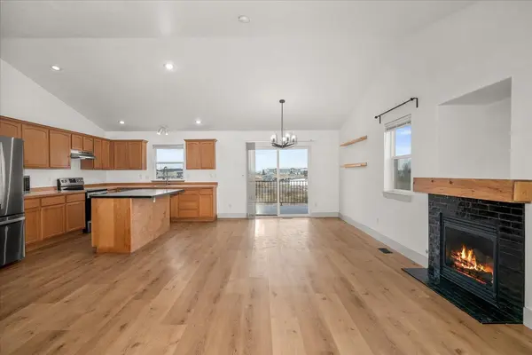 13710 W 12 Ave, Airway Heights, WA 99001