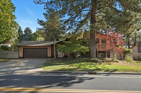 8122 N Standard St, Spokane, WA 99208