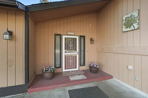 8122 N Standard St, Spokane, WA 99208