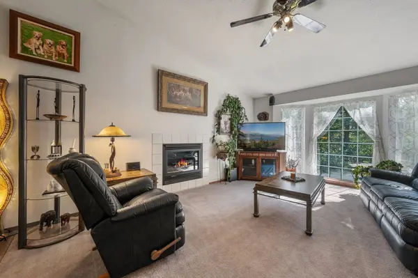 15711 N Unicorn Ct, Mead, WA 99021-9391