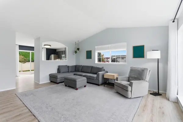 1853 N Salmon River Ln, Spokane Valley, WA 99016