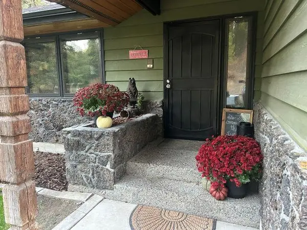 21307 N Mt Carlton Rd, Mead, WA 99021