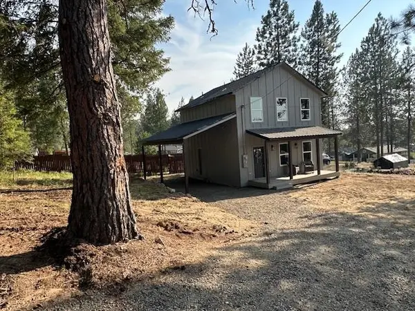 38105 N FRONTAGE Rd, Elk, WA 99009