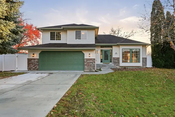 13910 E 26th Ave, Veradale, WA 99037