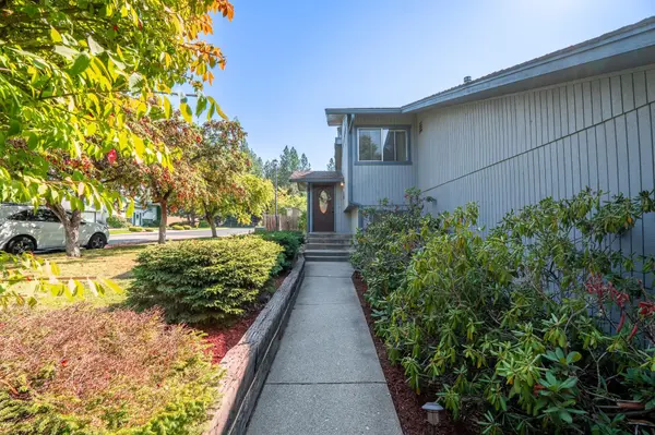 3510 E Pineglen Ave, Mead, WA 99021
