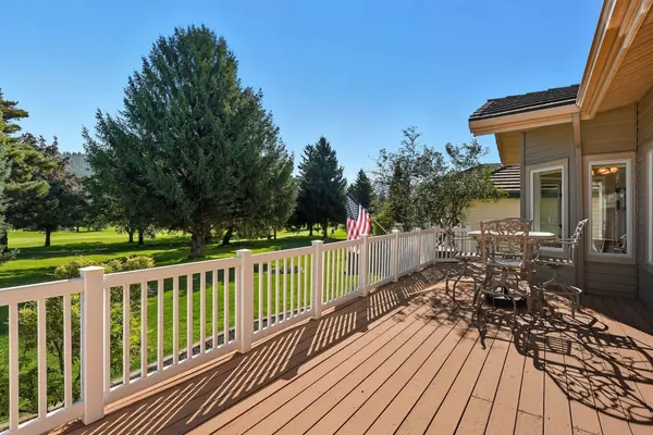 520 N Village Ln, Liberty Lake, WA 99019