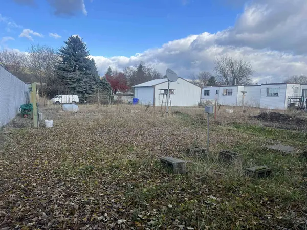 18316 E BRIDGEPORT Ave, Otis Orchards, WA 99216